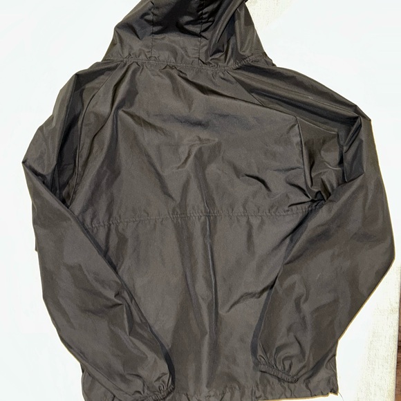 Universal Black Windbreaker with Red Details - Picture 4 of 4